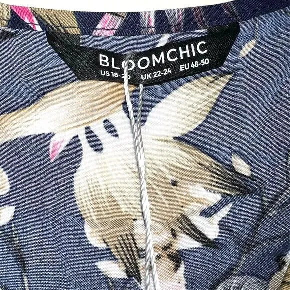 BloomChic Women's Plus Size 18-20 Blue Floral Jumpsuit Romper Casual - Picture 5 of 8